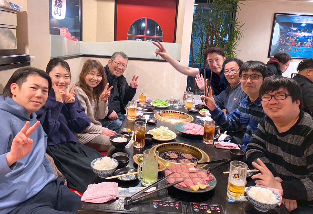 社員全員で焼肉会